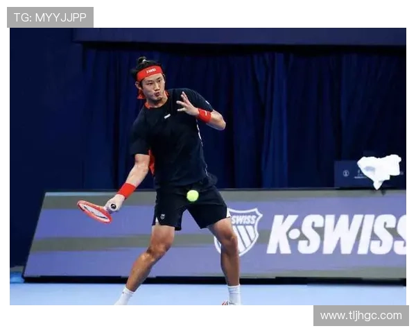 杭州网球队在大满贯赛事中的耐力与韧性表现引发广泛关注与讨论