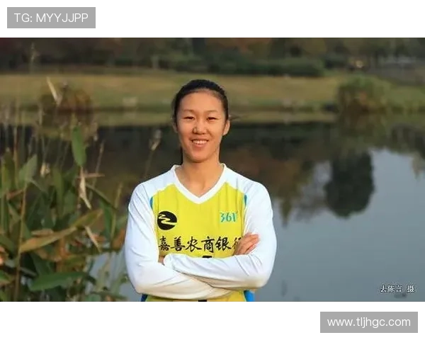 王娜专访：从青涩球员到排球明星的成长之路与心路历程回顾