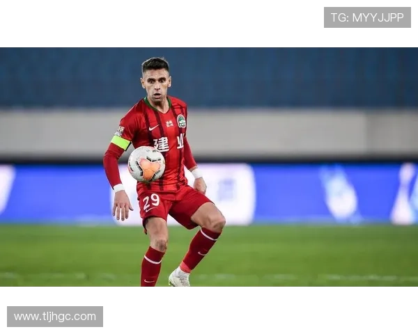 武汉排球队战术争议引发热议球迷与专家各执己见探讨球队未来发展方向 武汉排球队战术争议引发热议球迷与专家各执己见探讨球队未来发展方向